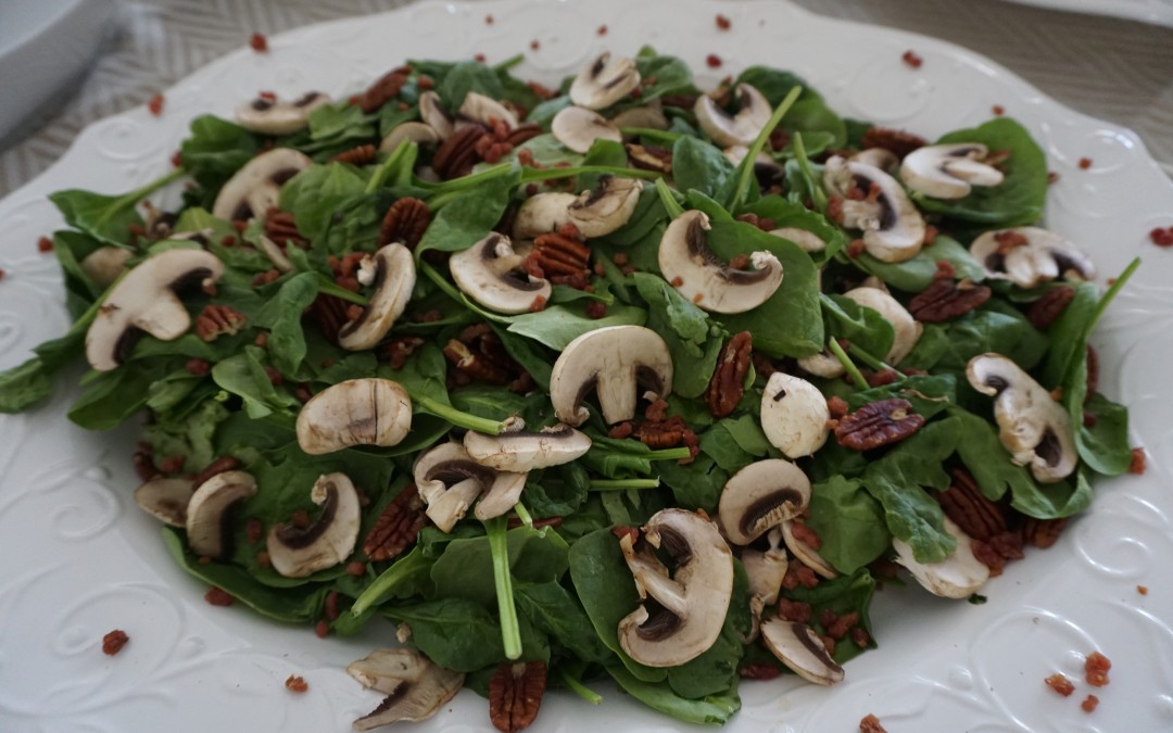 BABY SPINACH & PECAN SALAD